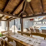 Luxury Villa With A Swimming Pool Stobrec, Split - 14700